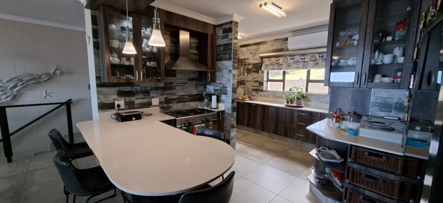  Bedroom Property for Sale in Dana Bay Western Cape